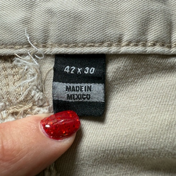 Carhartt Men’s Tan Relaxed Fit Pants 42X30 5 Pocket Belt Loops Chino Well Made - Picture 13 of 16